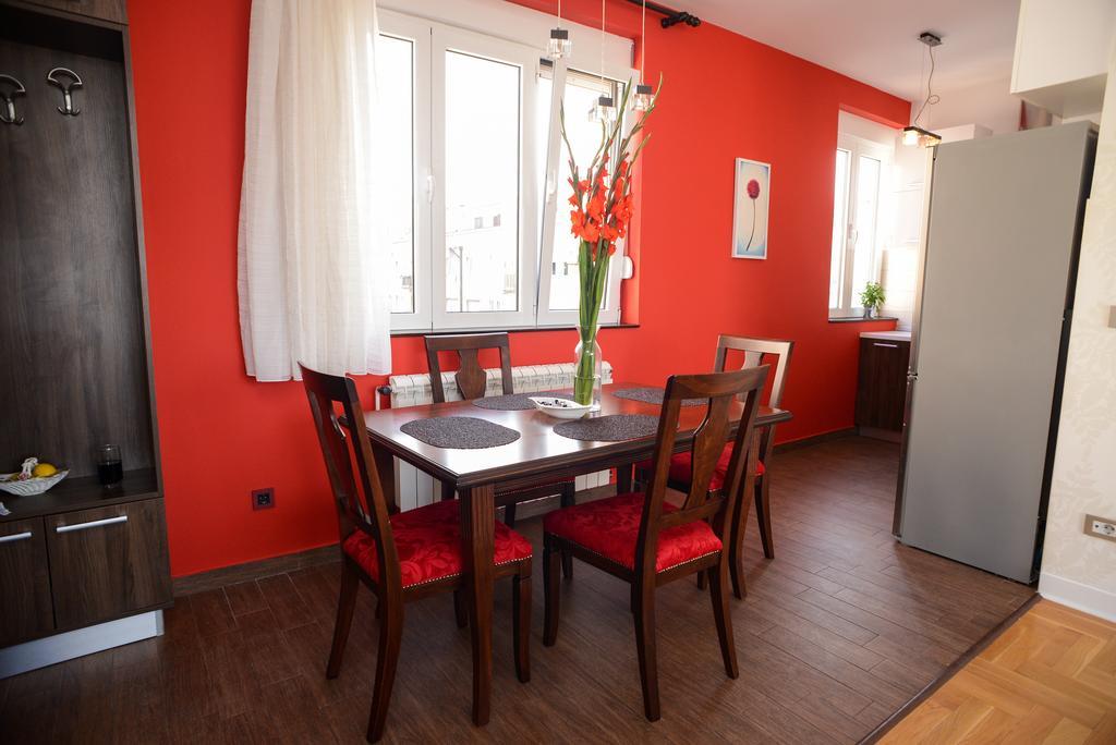 Apartments Belvedere Belgrad Oda fotoğraf